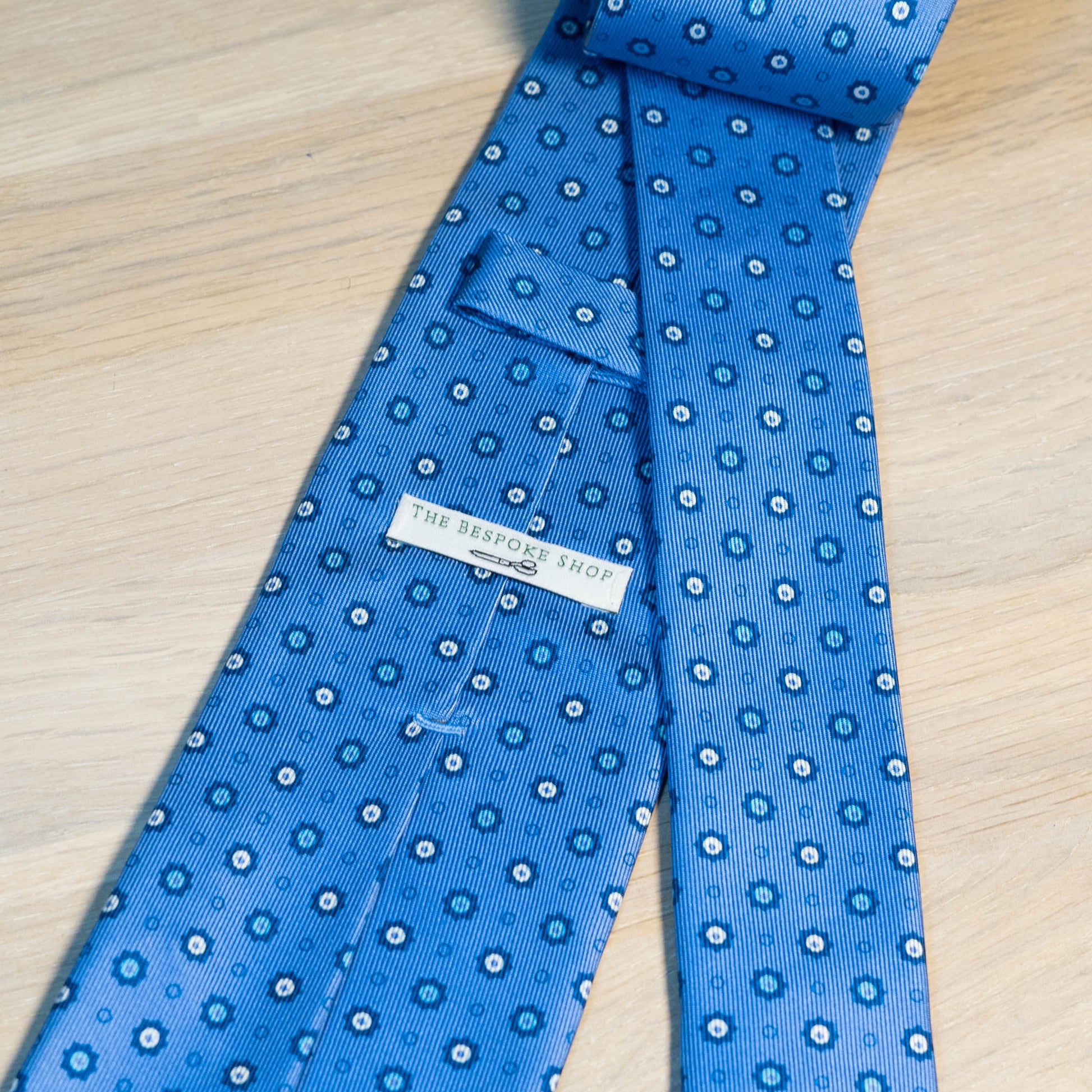 Light Blue/Navy Medallion Floral Silk Tie Untipped - The Bespoke Shop 