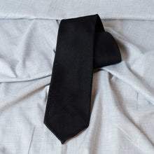 Load image into Gallery viewer, Black Garza Fina Grenadine Silk Tie Untipped - The Bespoke Shop 
